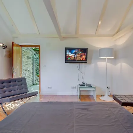 Dvorac “kastil Jela” 3*