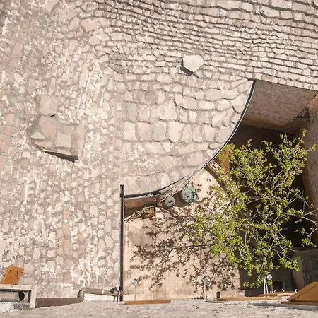 Dvorac “kastil Jela” Gostinjska kuća Milna (Brac)