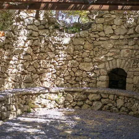Dvorac “kastil Jela” Milna (Brac)