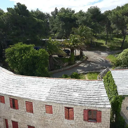 Dvorac “kastil Jela” Pensionat Milna (Brac)
