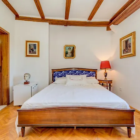 Dvorac “kastil Jela” Gostinjska kuća Milna (Brac)