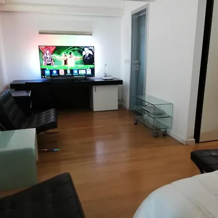 Dvorac “kastil Jela” Gostinjska kuća *